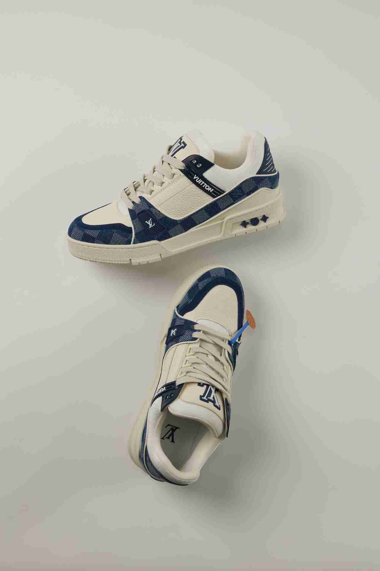 LV    sneakers LU0463