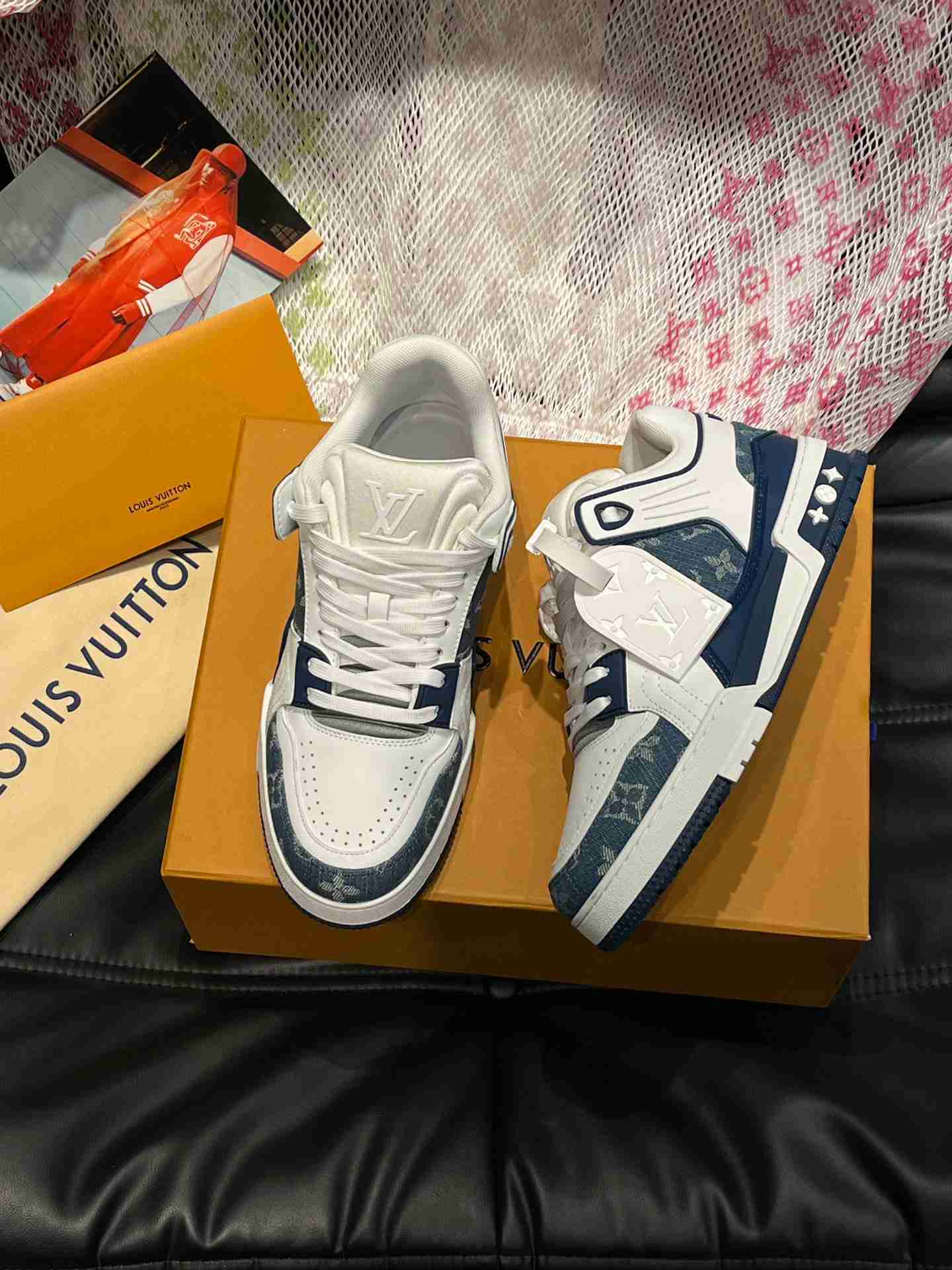LV      sneakers LU0474