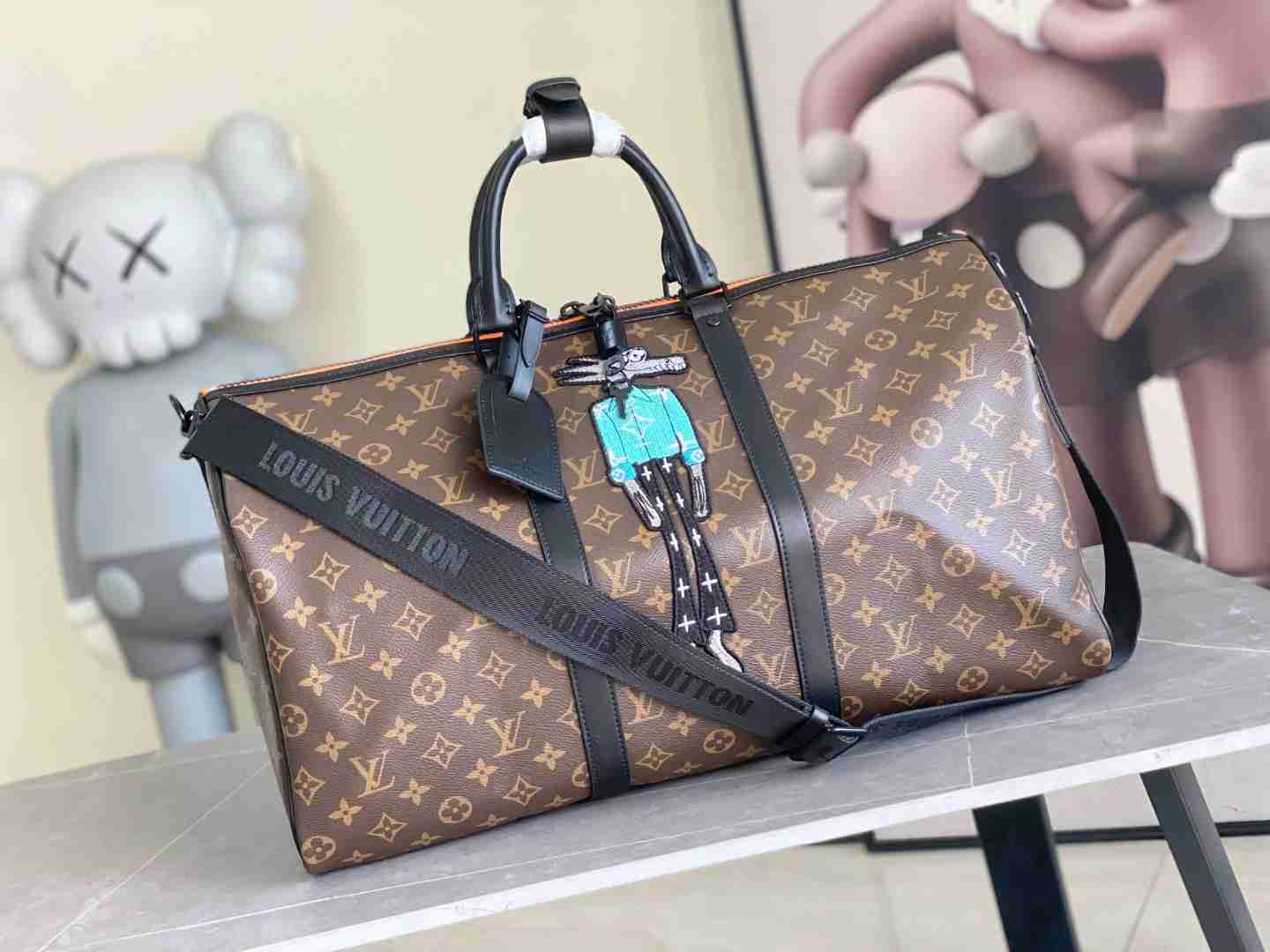 LV Men Bags LVB0118 (high quality）