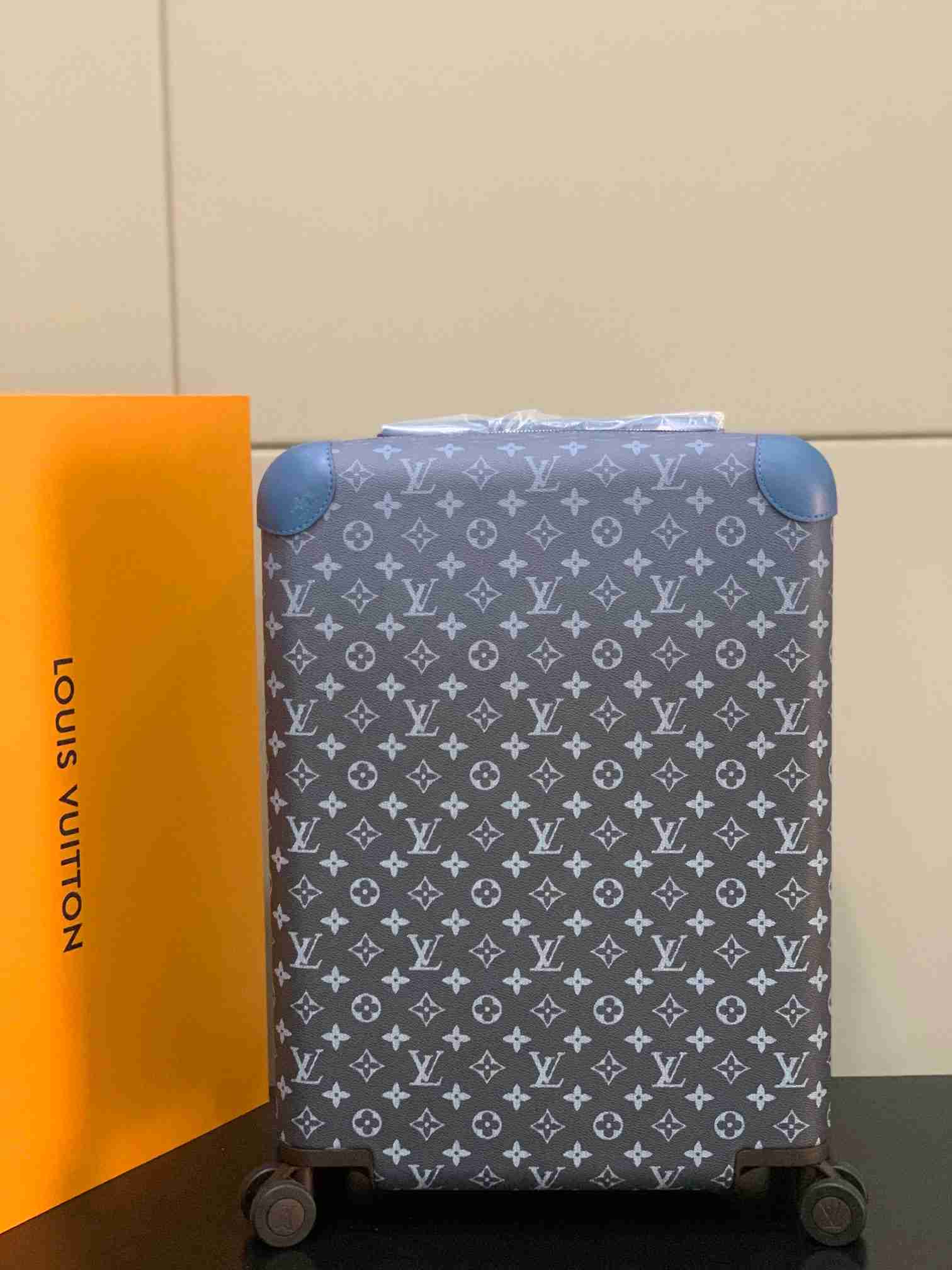 LV Suitcase LXX0004 