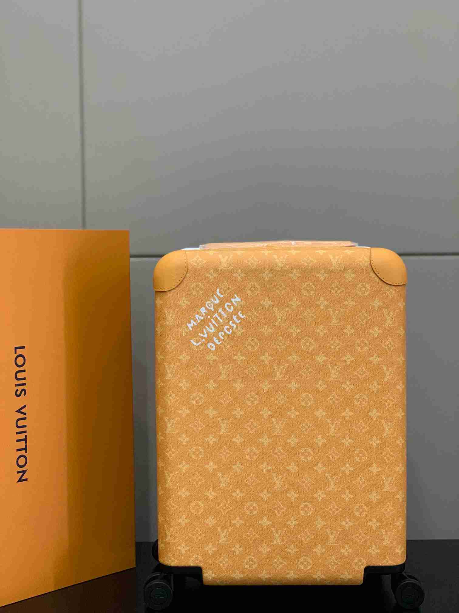 LV Suitcase LXX0038