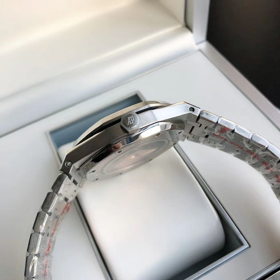 AUDEMARS   PIGUET Royal Oak 41mm AU0047