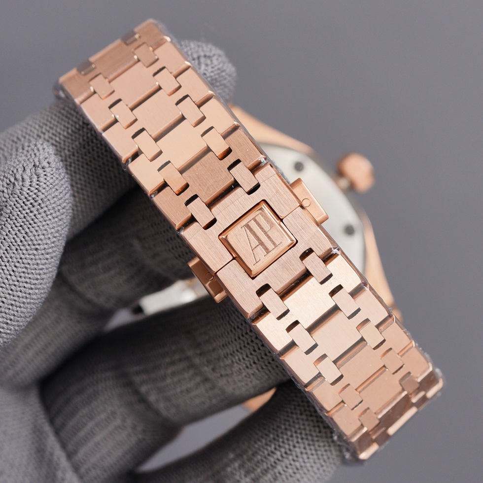 AUDEMARS   PIGUET Royal Oak 41mm AU0057