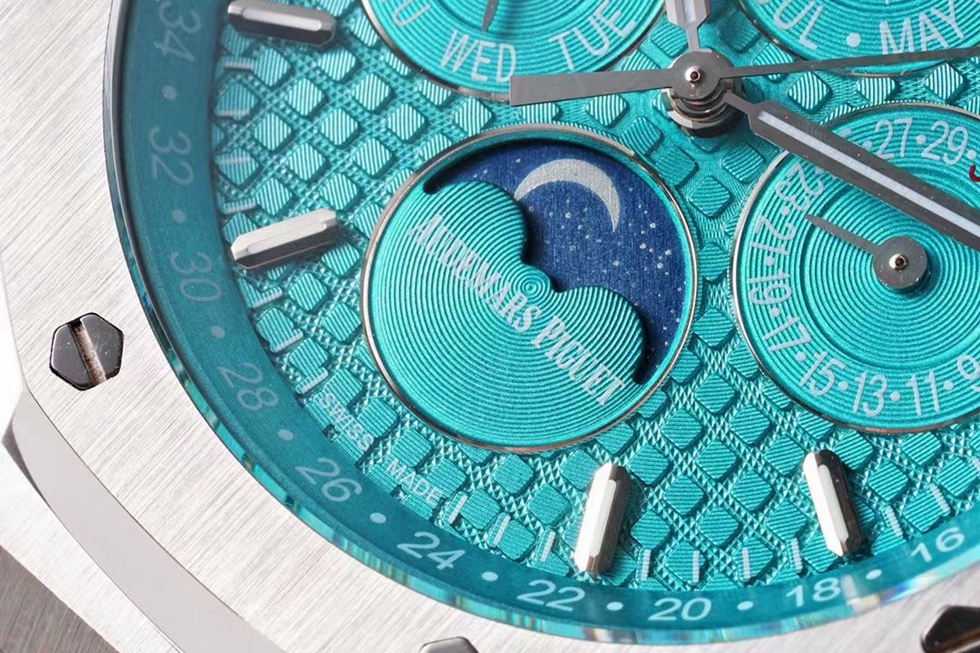 AUDEMARS  PIGUET Royal Oak AU0070