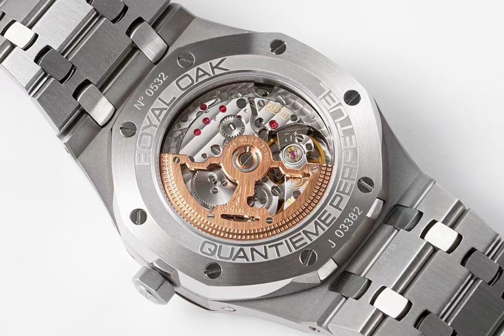 AUDEMARS  PIGUET Royal Oak AU0070