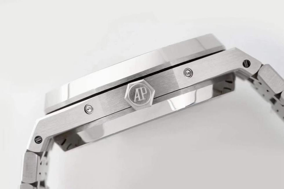 AUDEMARS  PIGUET Royal Oak AU0074