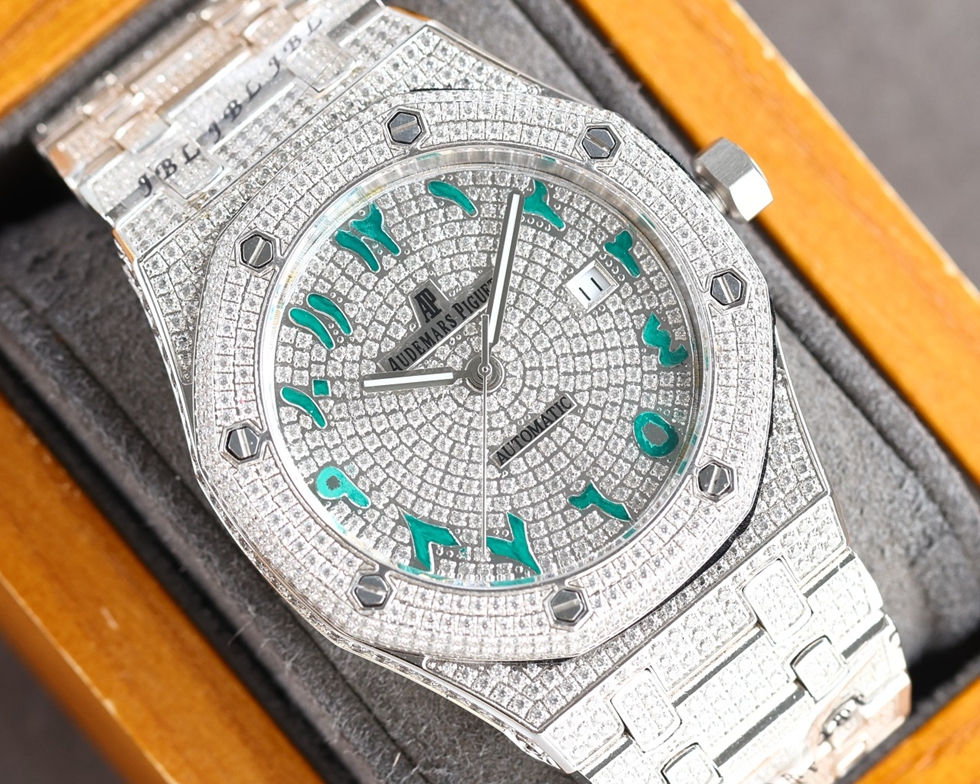 AUDEMARS PIGUET Royal Oak AU0085