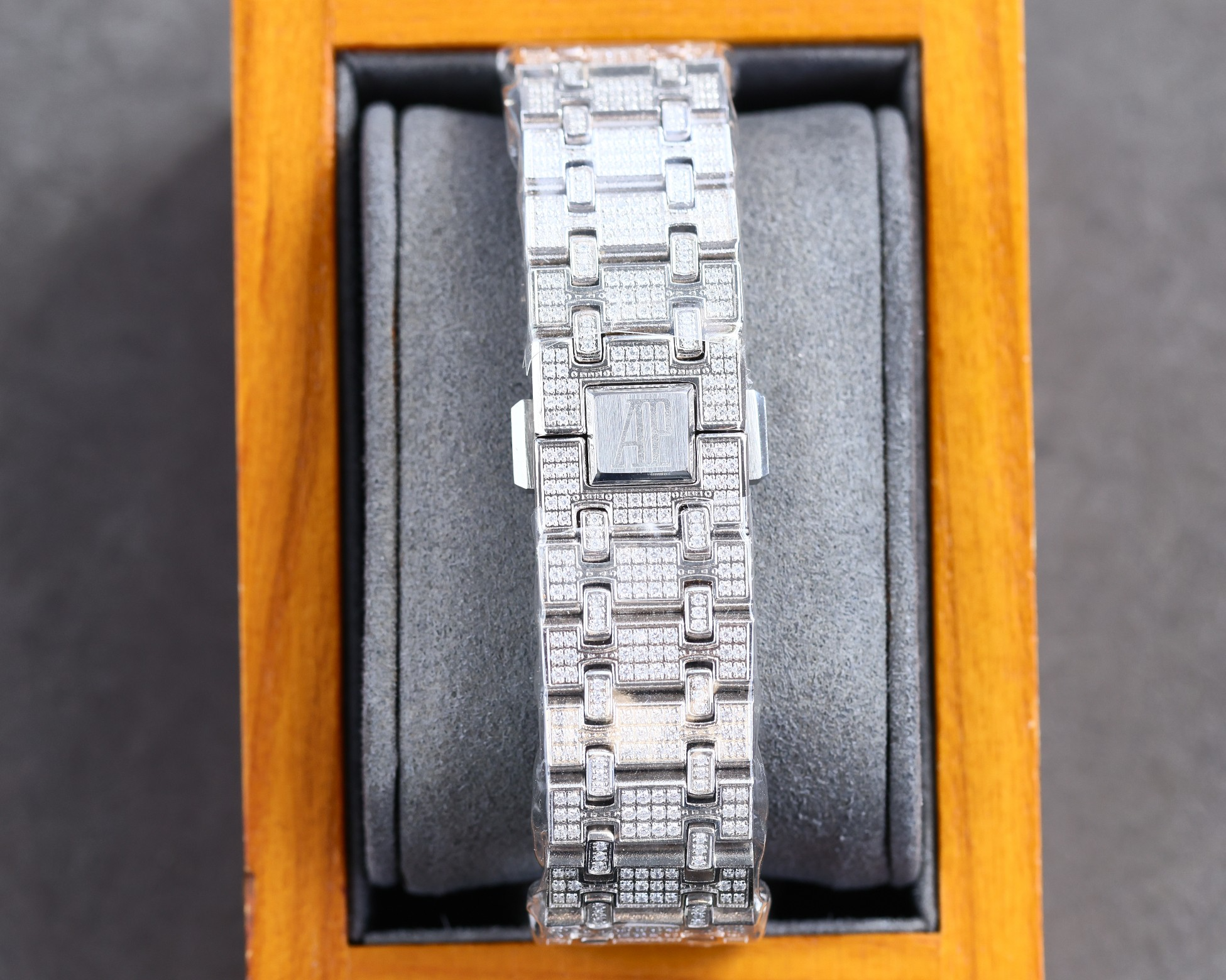 AUDEMARS  PIGUET Royal Oak  AU0091