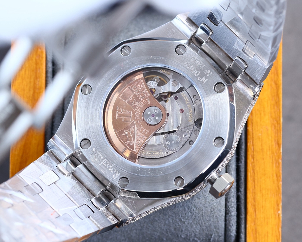 AUDEMARS  PIGUET Royal Oak  AU0092