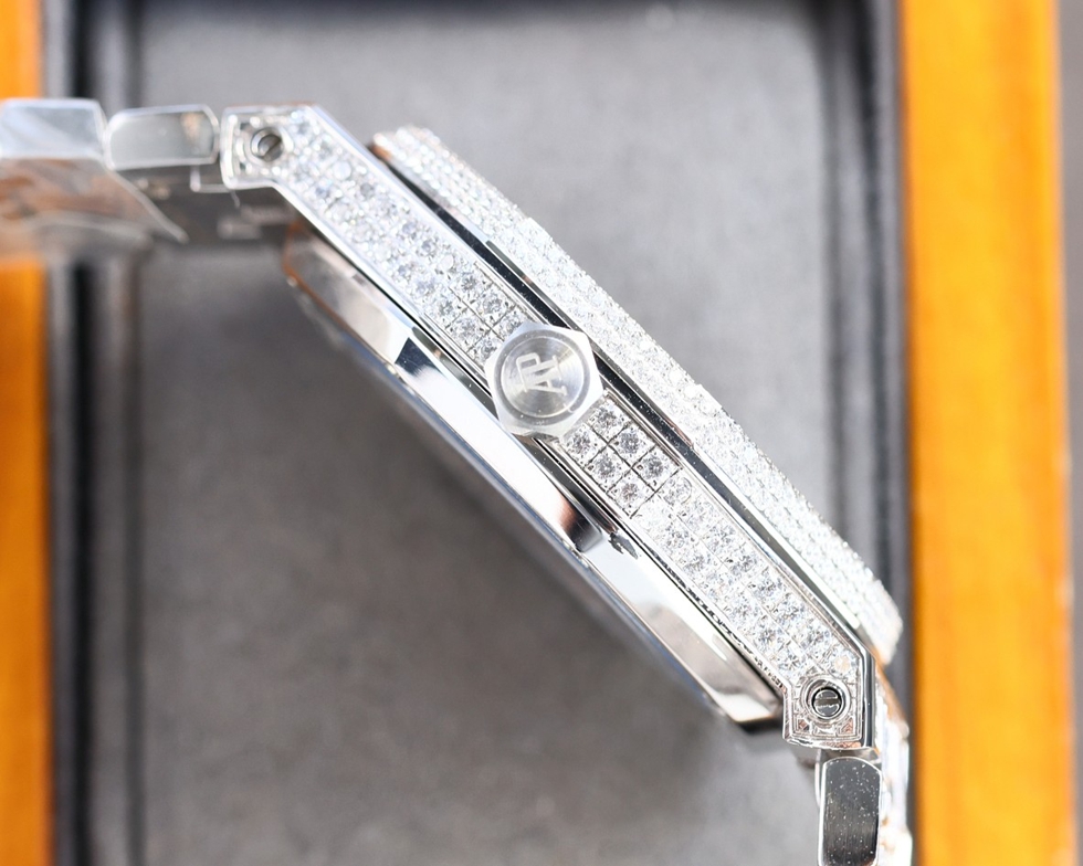 AUDEMARS  PIGUET Royal Oak  AU0093