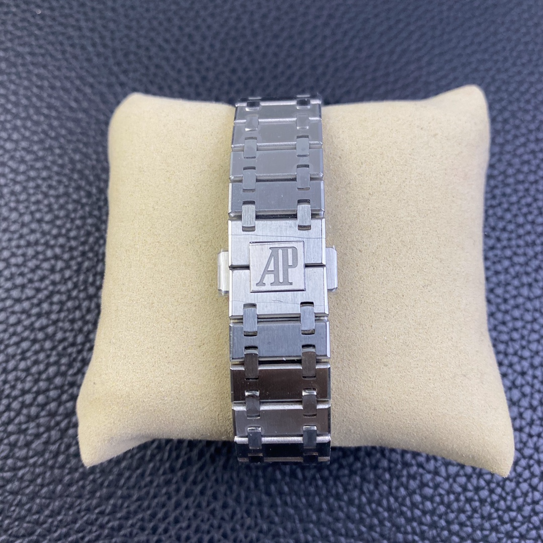 AUDEMARS PIGUET Royal Oak 39mm AU0097 AUDEMARS PIGUET Royal Oak 39mm AU0097