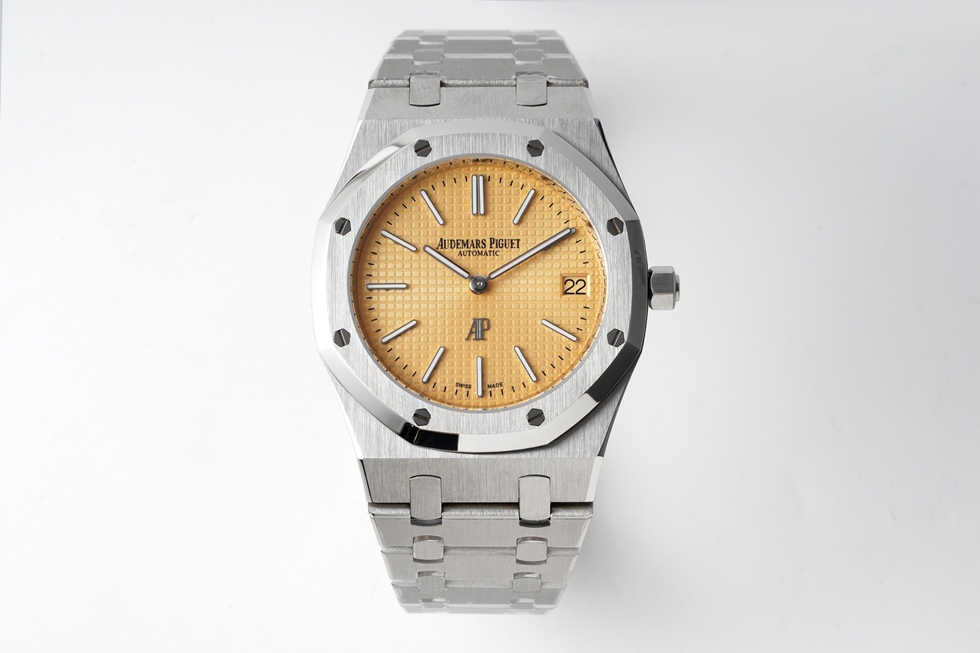AUDEMARS  PIGUET Royal Oak 39mm AU0104