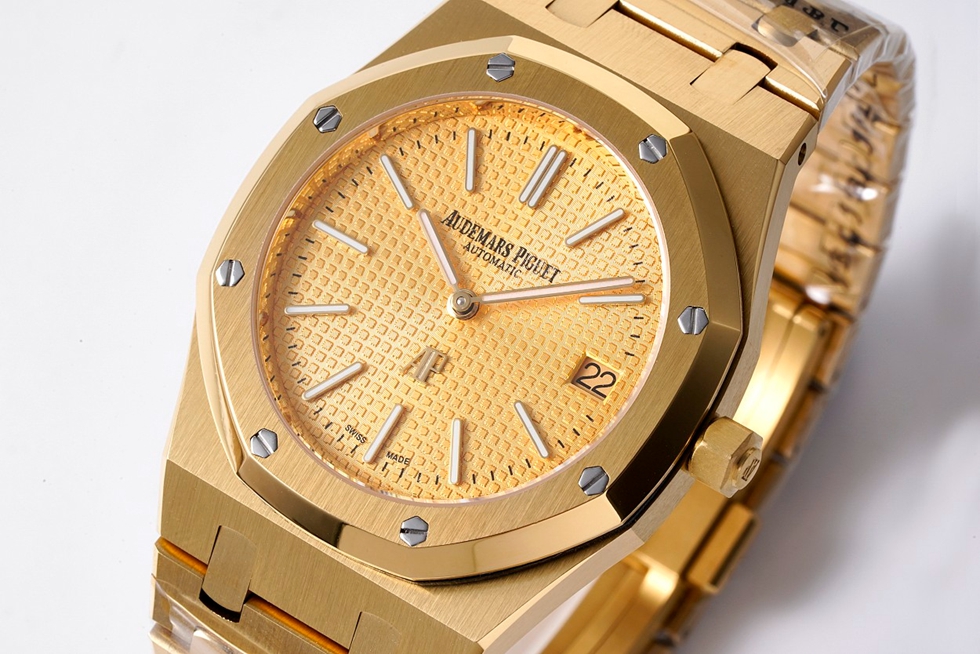 AUDEMARS  PIGUET Royal Oak 39mm AU0105