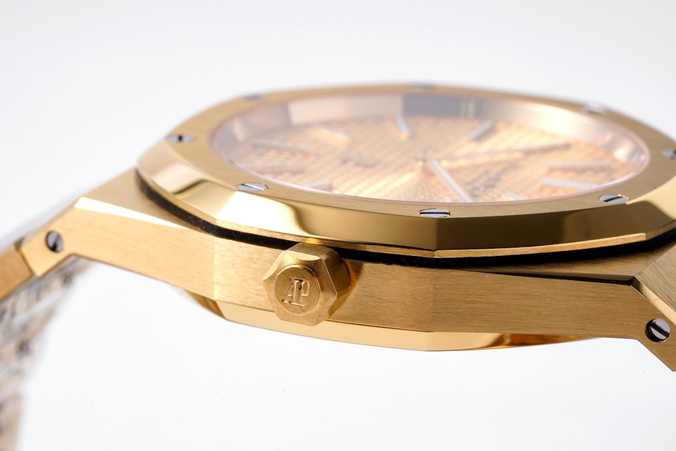 AUDEMARS  PIGUET Royal Oak 39mm AU0105