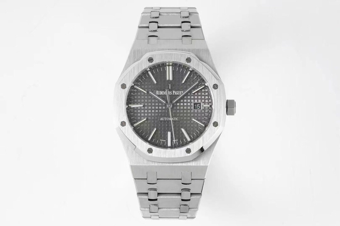 AUDEMARS    PIGUET Royal  Oak 41mm  AU0118