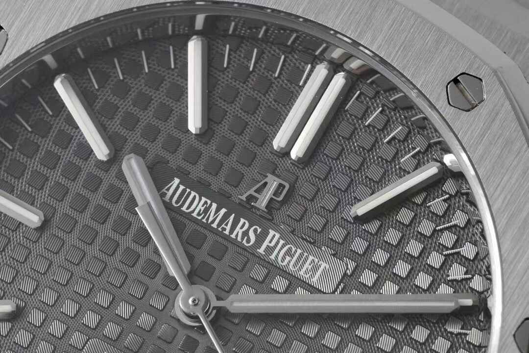 AUDEMARS PIGUET Royal Oak 41mm AU0118 AUDEMARS PIGUET Royal Oak 41mm AU0118