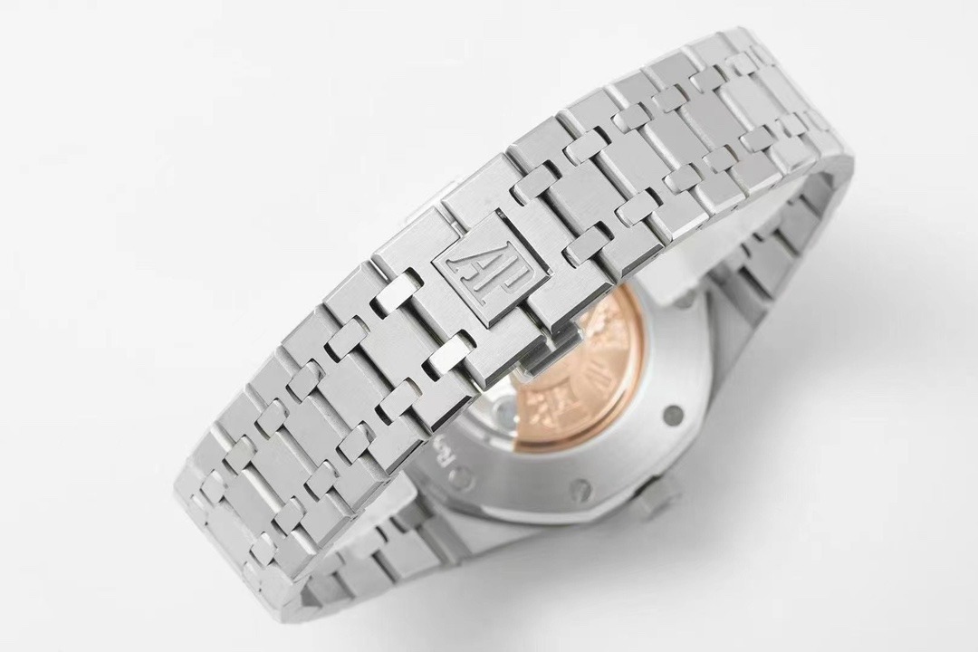 AUDEMARS PIGUET Royal Oak 41mm AU0120 AUDEMARS PIGUET Royal Oak 41mm AU0120