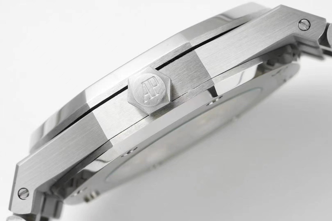 AUDEMARS PIGUET Royal Oak 41mm AU0120 AUDEMARS PIGUET Royal Oak 41mm AU0120