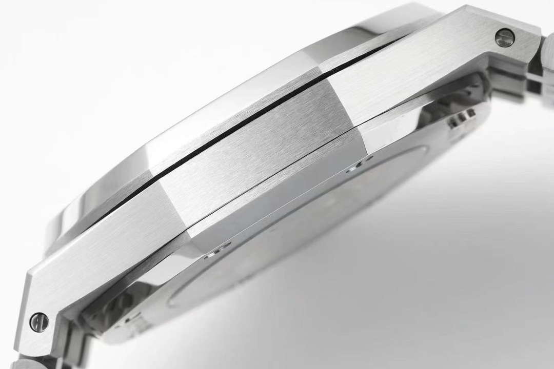 AUDEMARS PIGUET Royal Oak 41mm AU0120 AUDEMARS PIGUET Royal Oak 41mm AU0120