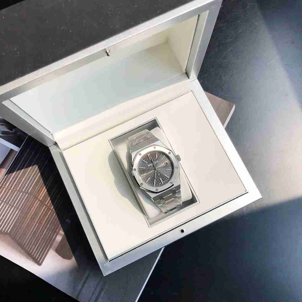 AUDEMARS   PIGUET Royal Oak 41mm AU0135