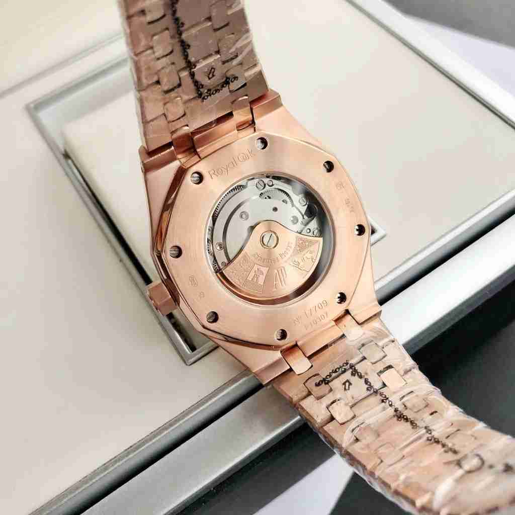AUDEMARS   PIGUET Royal Oak 41mm AU0136
