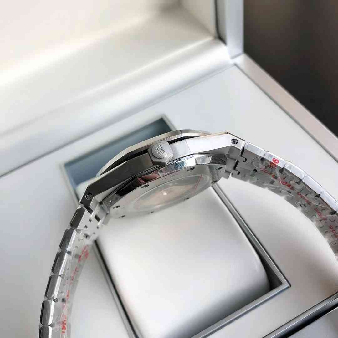 AUDEMARS   PIGUET Royal Oak 41mm AU0137