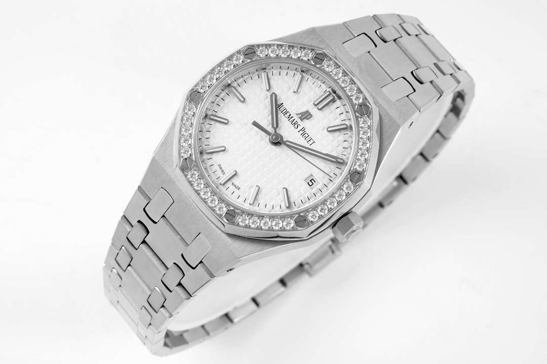 AUDEMARS  PIGUET Royal Oak 34mm  AU0138