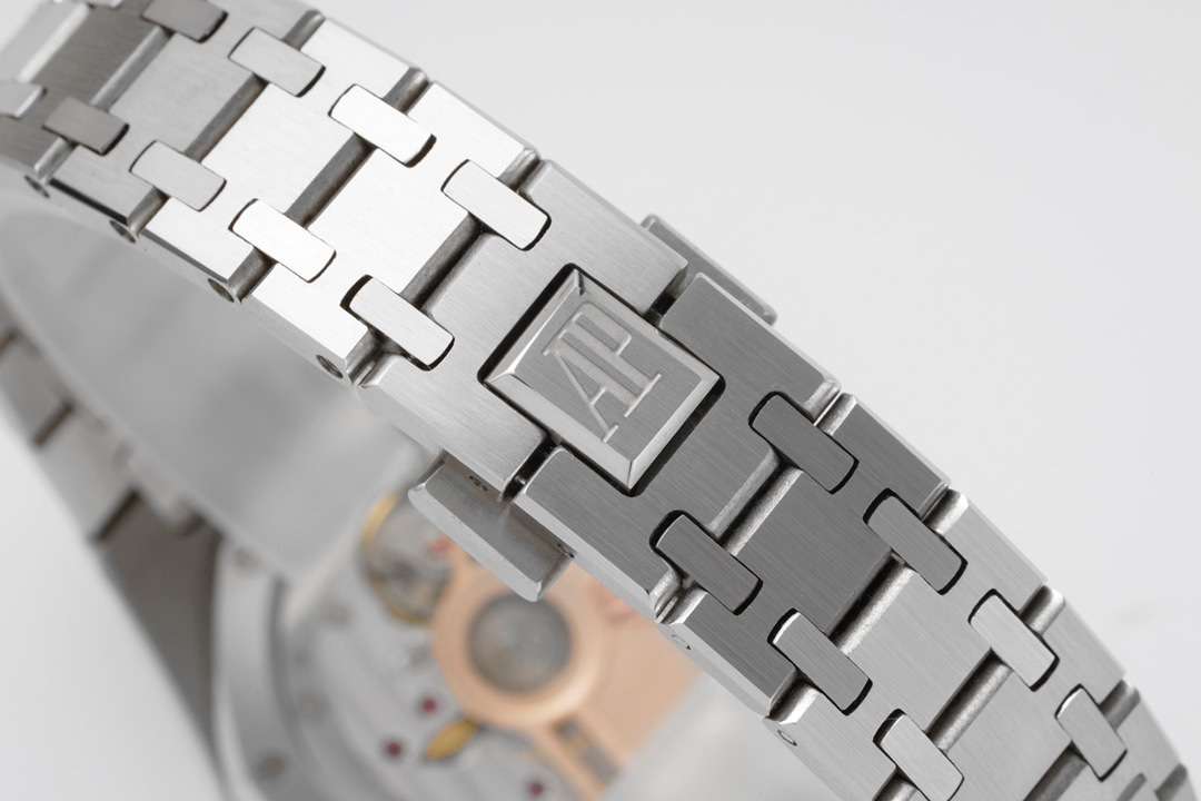 AUDEMARS  PIGUET Royal Oak 34mm  AU0138