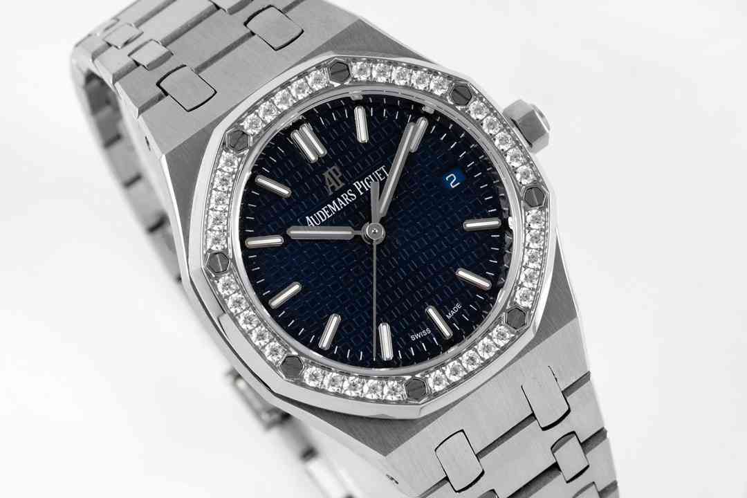 AUDEMARS  PIGUET Royal Oak 34mm  AU0139