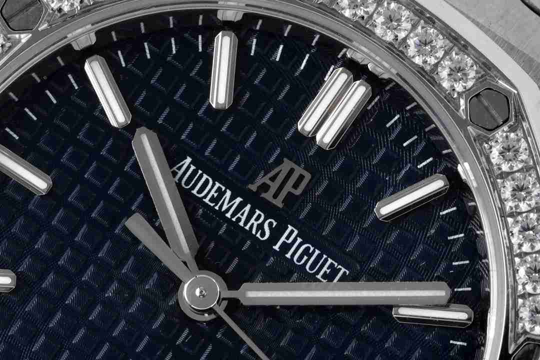 AUDEMARS  PIGUET Royal Oak 34mm  AU0139
