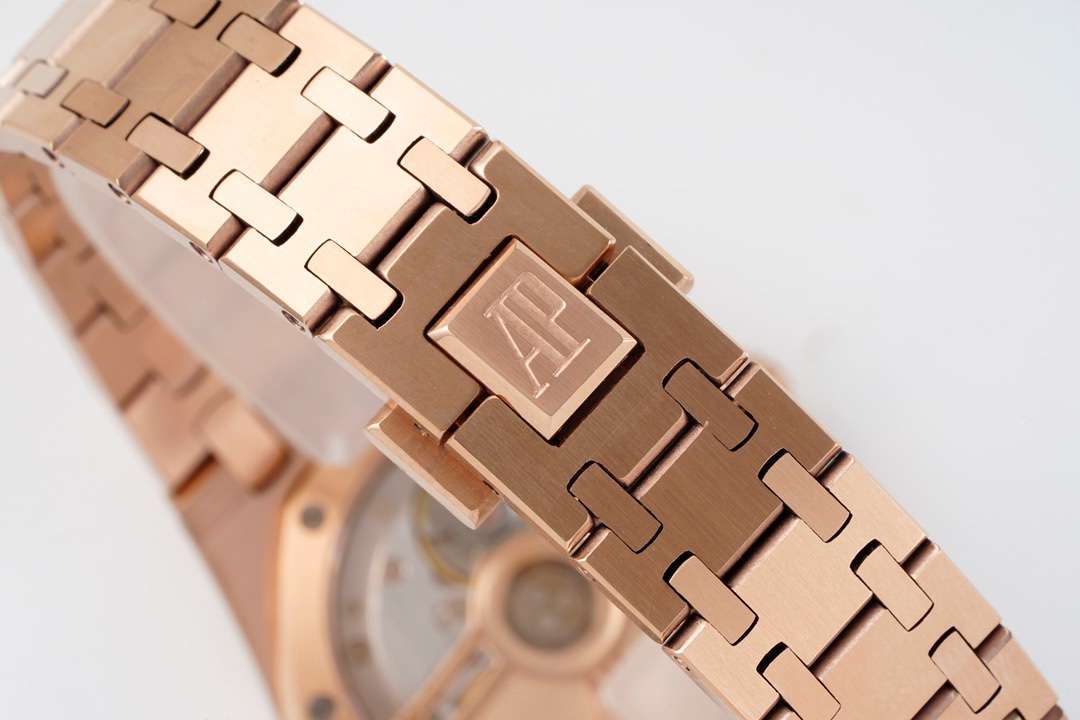 AUDEMARS  PIGUET Royal Oak 34mm  AU0140