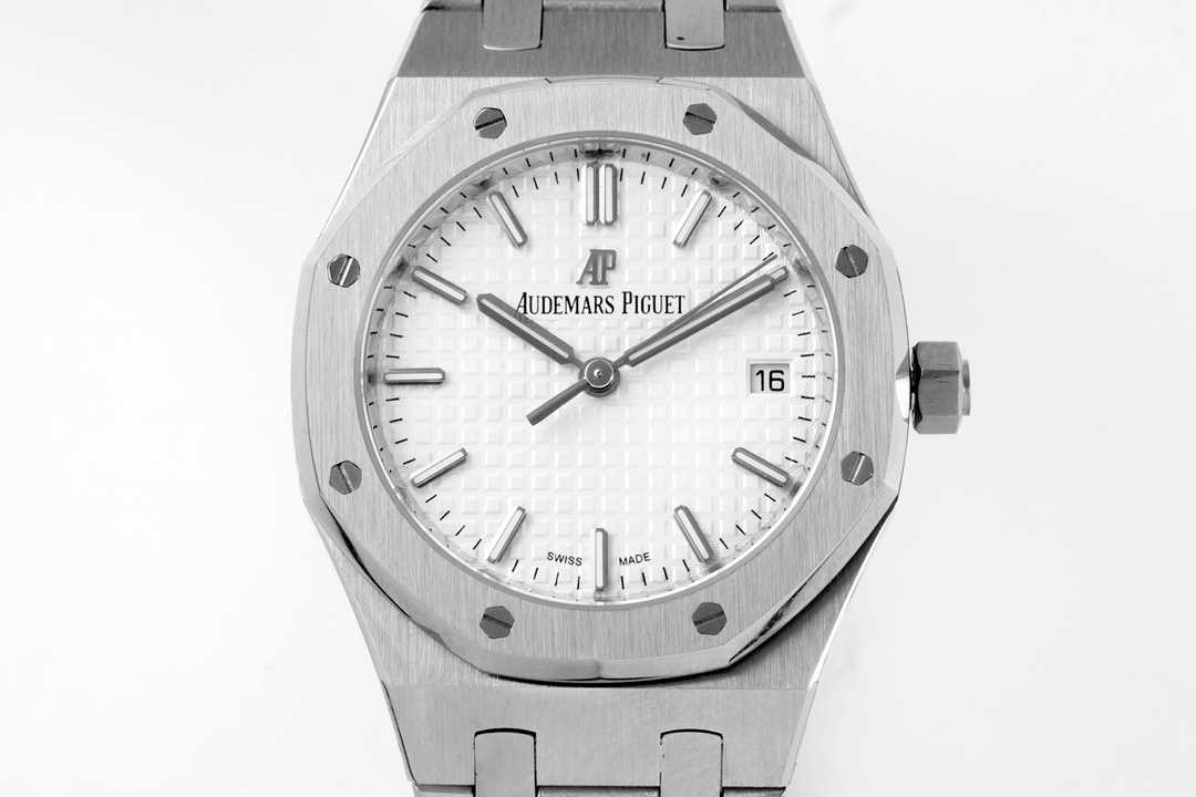 AUDEMARS  PIGUET Royal Oak 34mm  AU0143