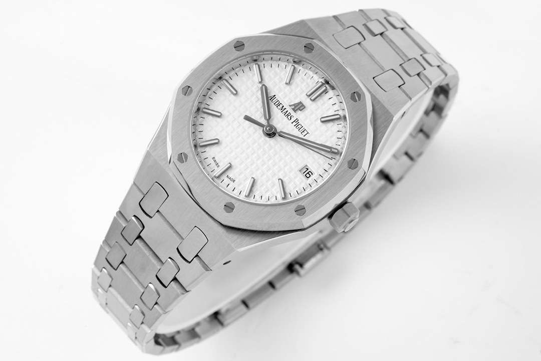 AUDEMARS PIGUET Royal Oak 34mm AU0143 AUDEMARS PIGUET Royal Oak 34mm AU0143
