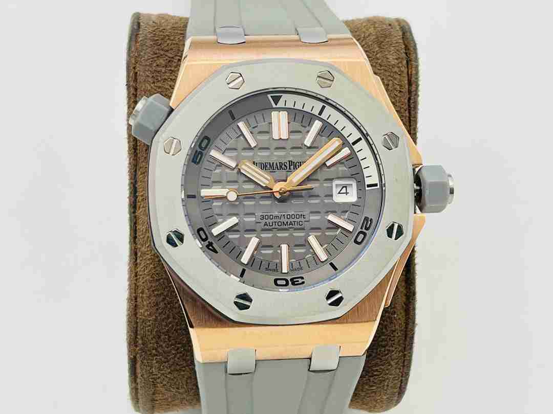 AUDEMARS PIGUET  Royal Oak Offshore  AU0181