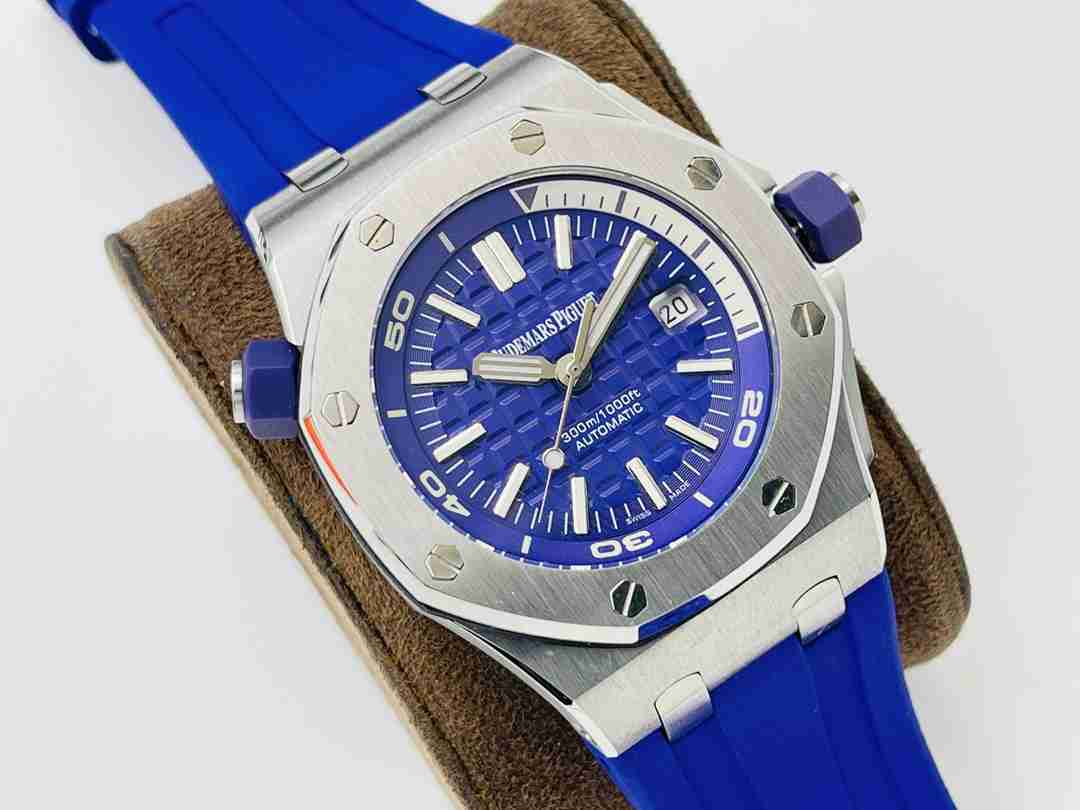 AUDEMARS PIGUET  Royal Oak Offshore  AU0186