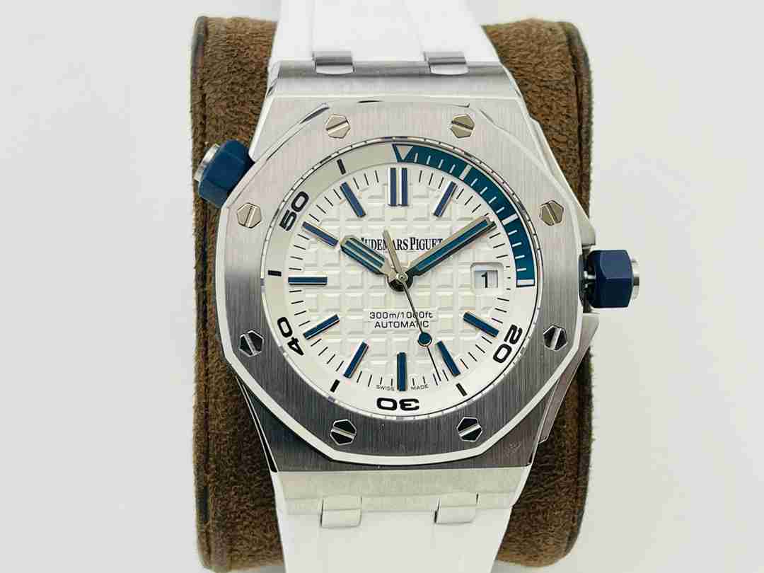 AUDEMARS PIGUET  Royal Oak Offshore  AU0189