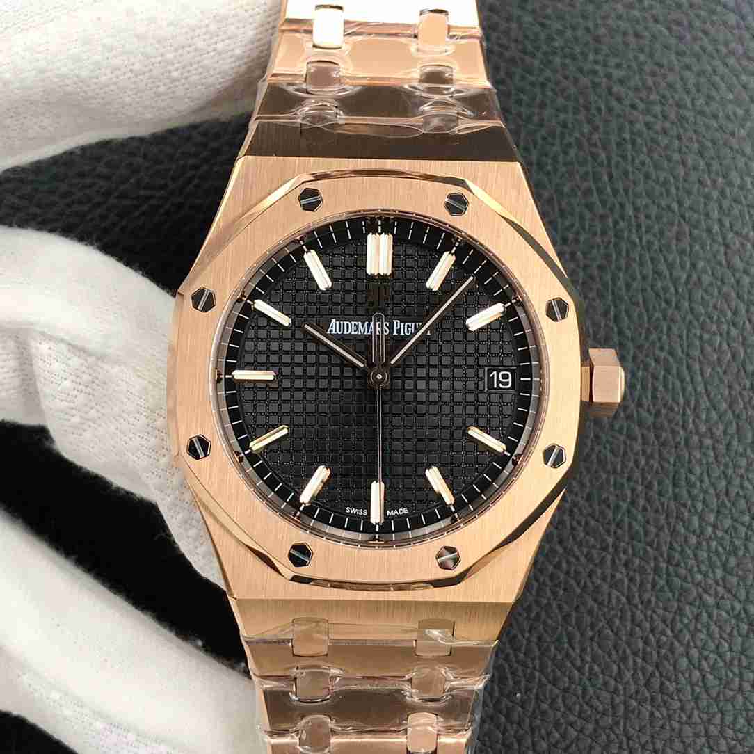 AUDEMARS    PIGUET Royal  Oak 41mm  AU0217