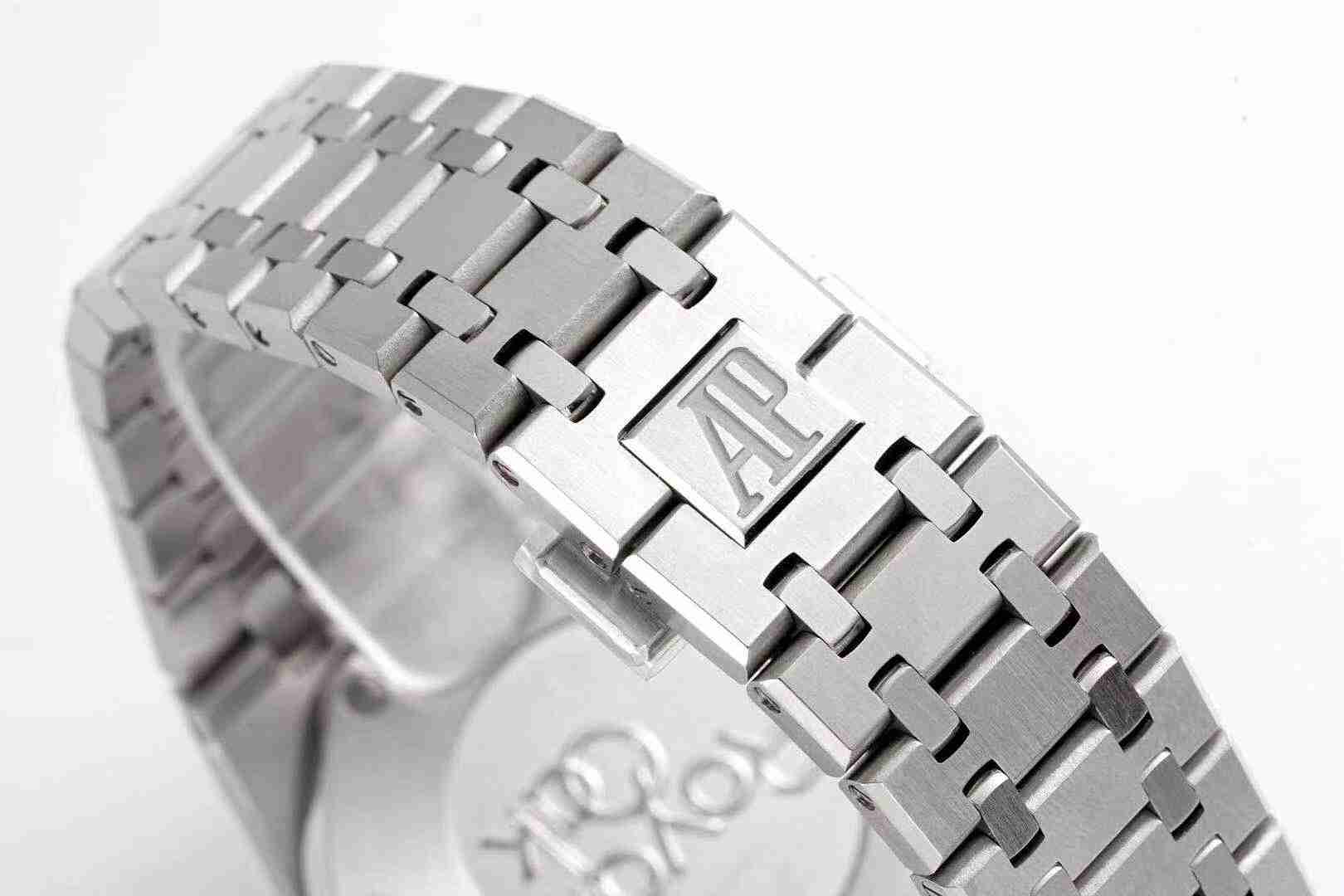 AUDEMARS PIGUET Royal Oak AU0222 AUDEMARS PIGUET Royal Oak AU0222