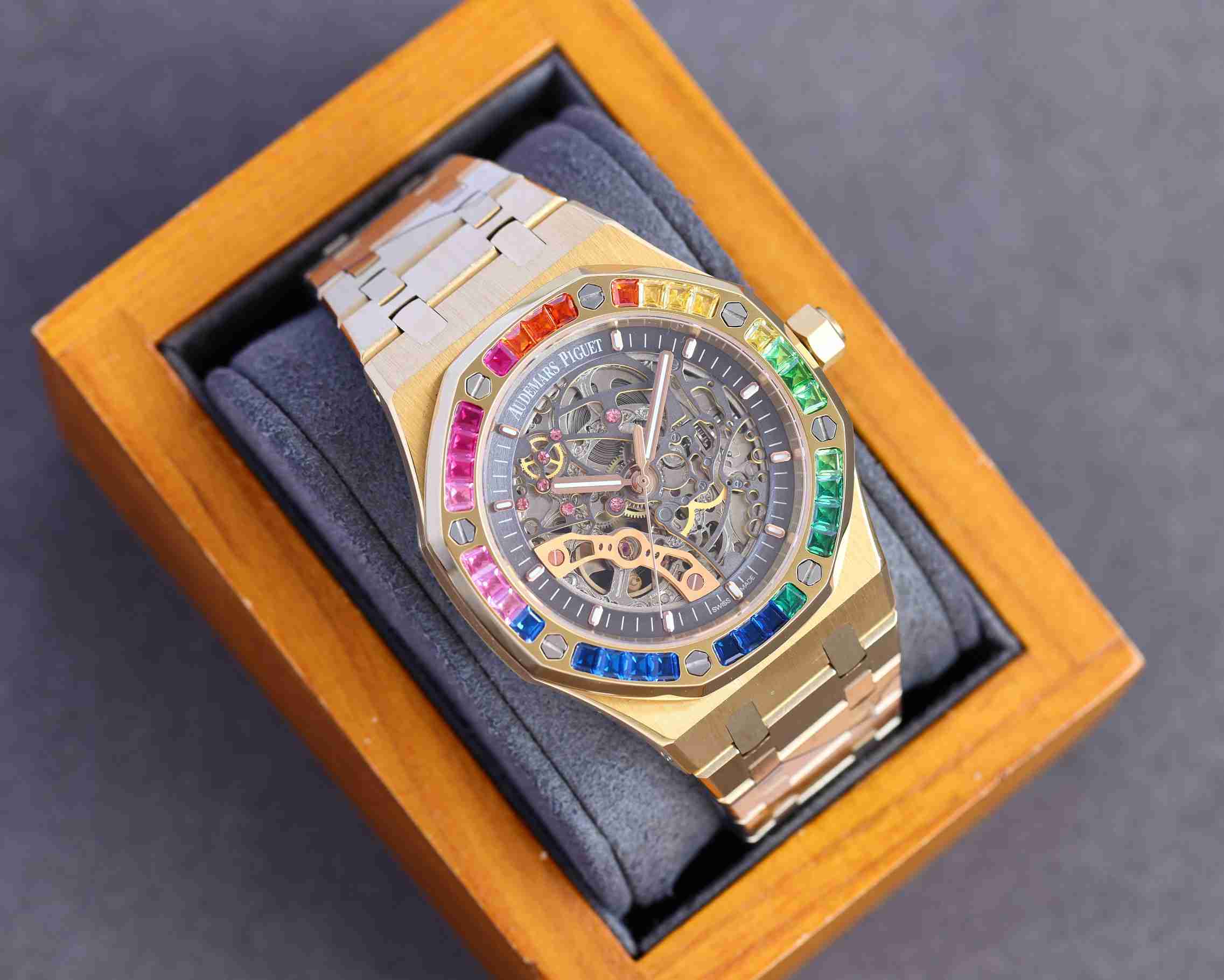 AUDEMARS  PIGUET Royal Oak  AU0229
