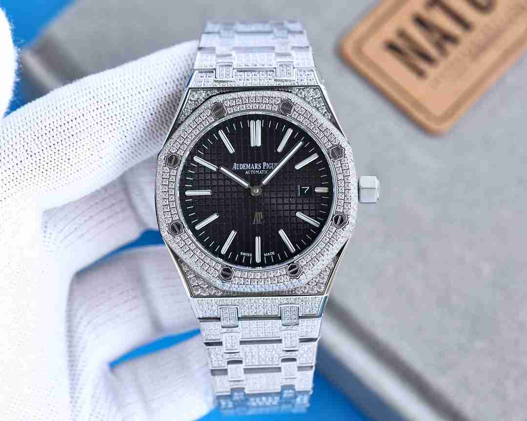 AUDEMARS  PIGUET Royal  Oak 41mm  AU0245