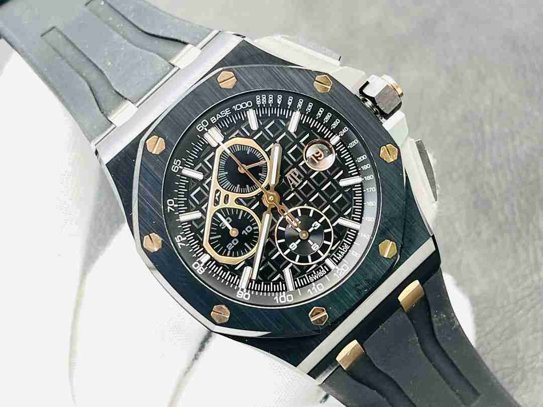 AUDEMARS  PIGUET Royal Oak Offshore  AU0246