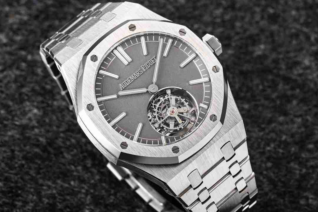 AUDEMARS  PIGUET Royal Oak Offshore AU0260