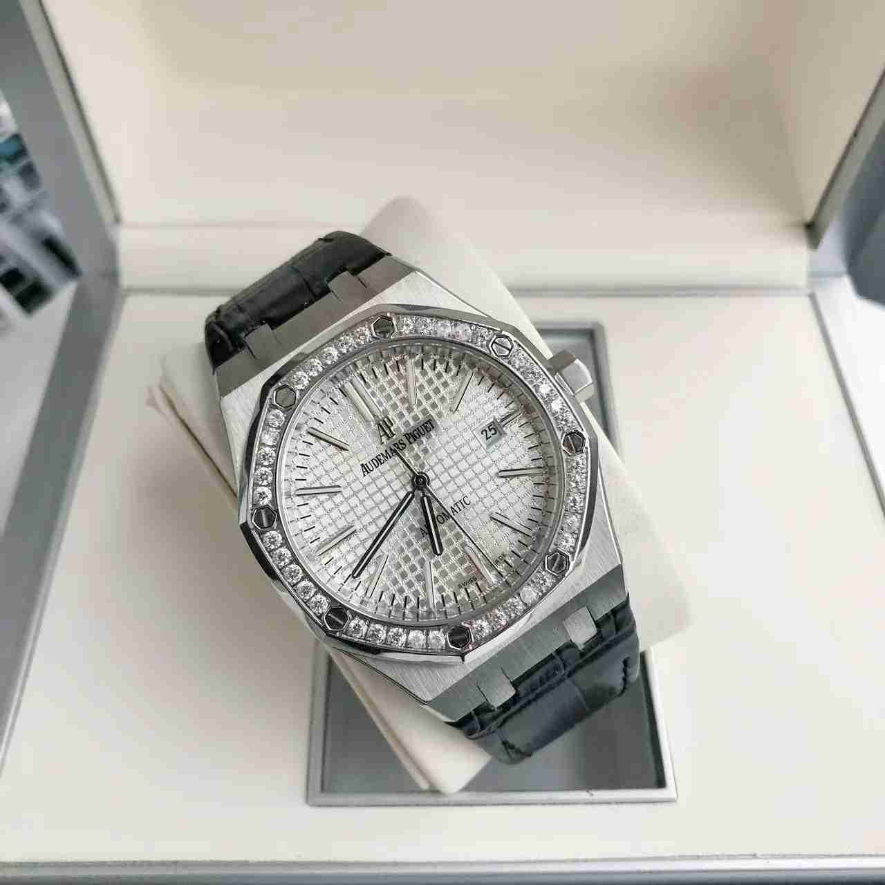 AUDEMARS   PIGUET Royal  Oak 41mm  AU0263