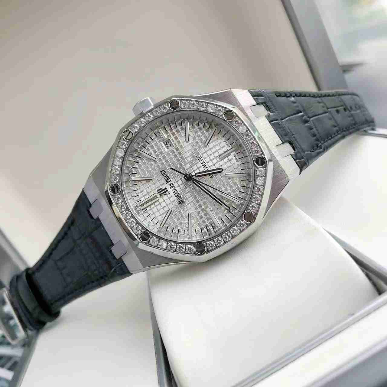 AUDEMARS PIGUET Royal Oak 41mm AU0263 AUDEMARS PIGUET Royal Oak 41mm AU0263