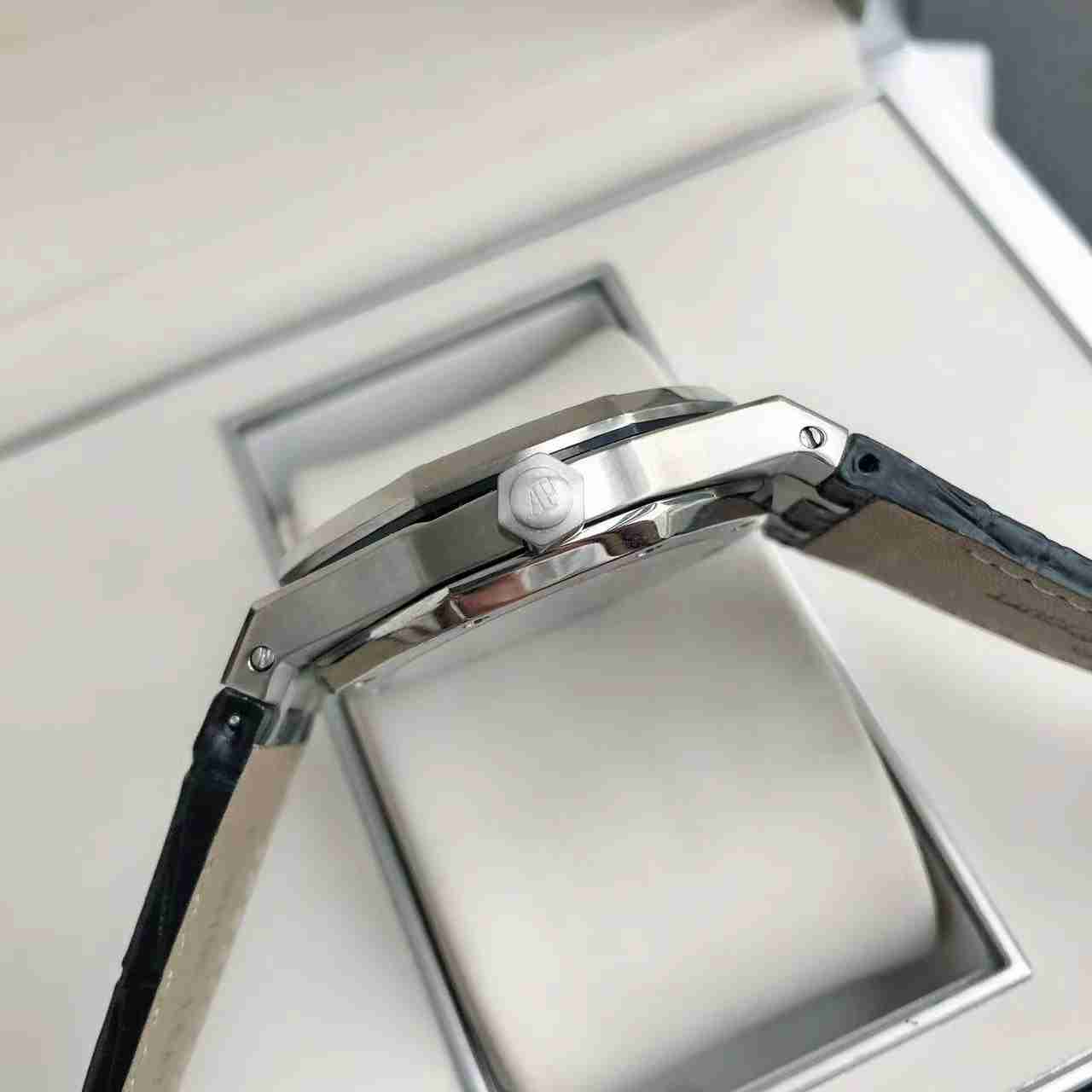 AUDEMARS PIGUET Royal Oak 41mm AU0263 AUDEMARS PIGUET Royal Oak 41mm AU0263