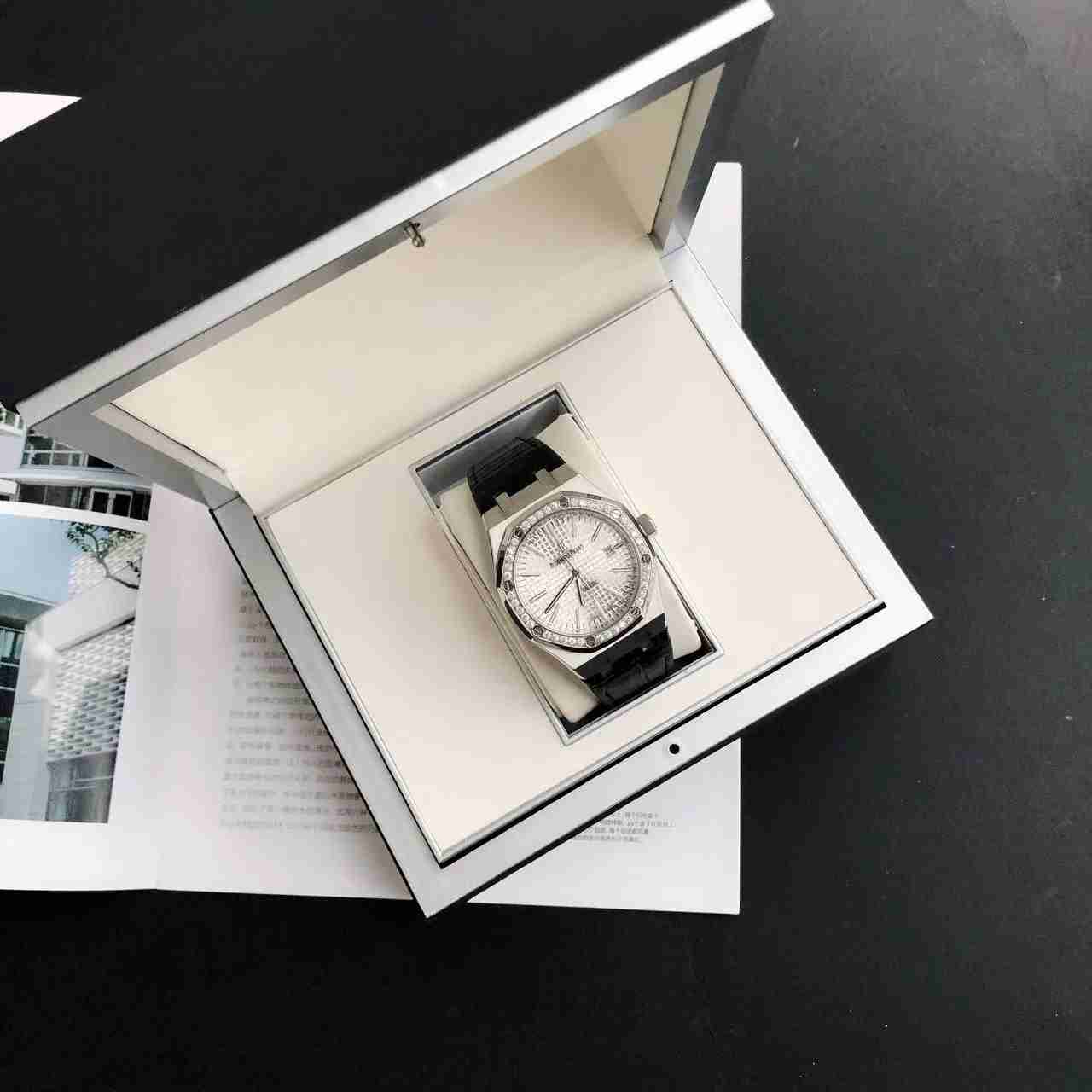 AUDEMARS PIGUET Royal Oak 41mm AU0263 AUDEMARS PIGUET Royal Oak 41mm AU0263