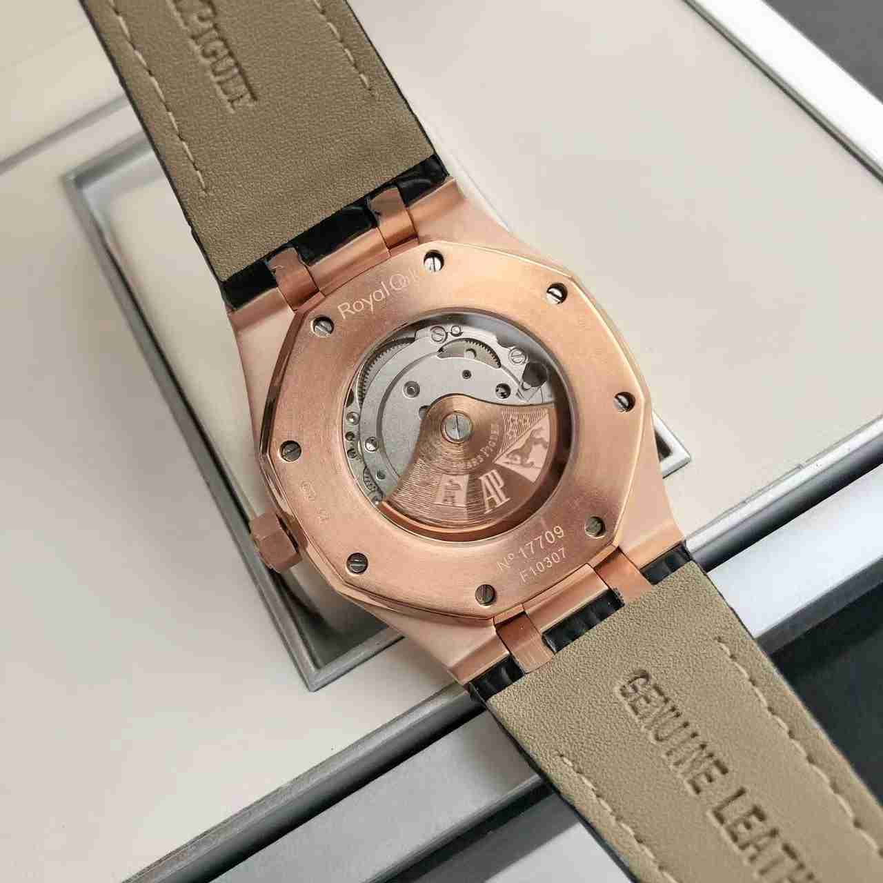 AUDEMARS PIGUET Royal Oak 41mm AU0265 AUDEMARS PIGUET Royal Oak 41mm AU0265