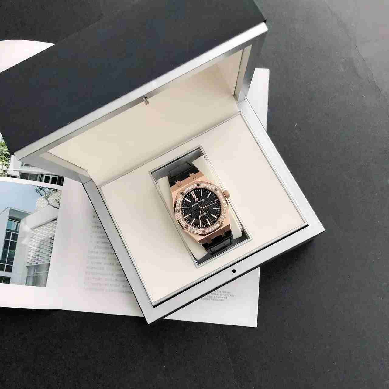 AUDEMARS PIGUET Royal Oak 41mm AU0265 AUDEMARS PIGUET Royal Oak 41mm AU0265