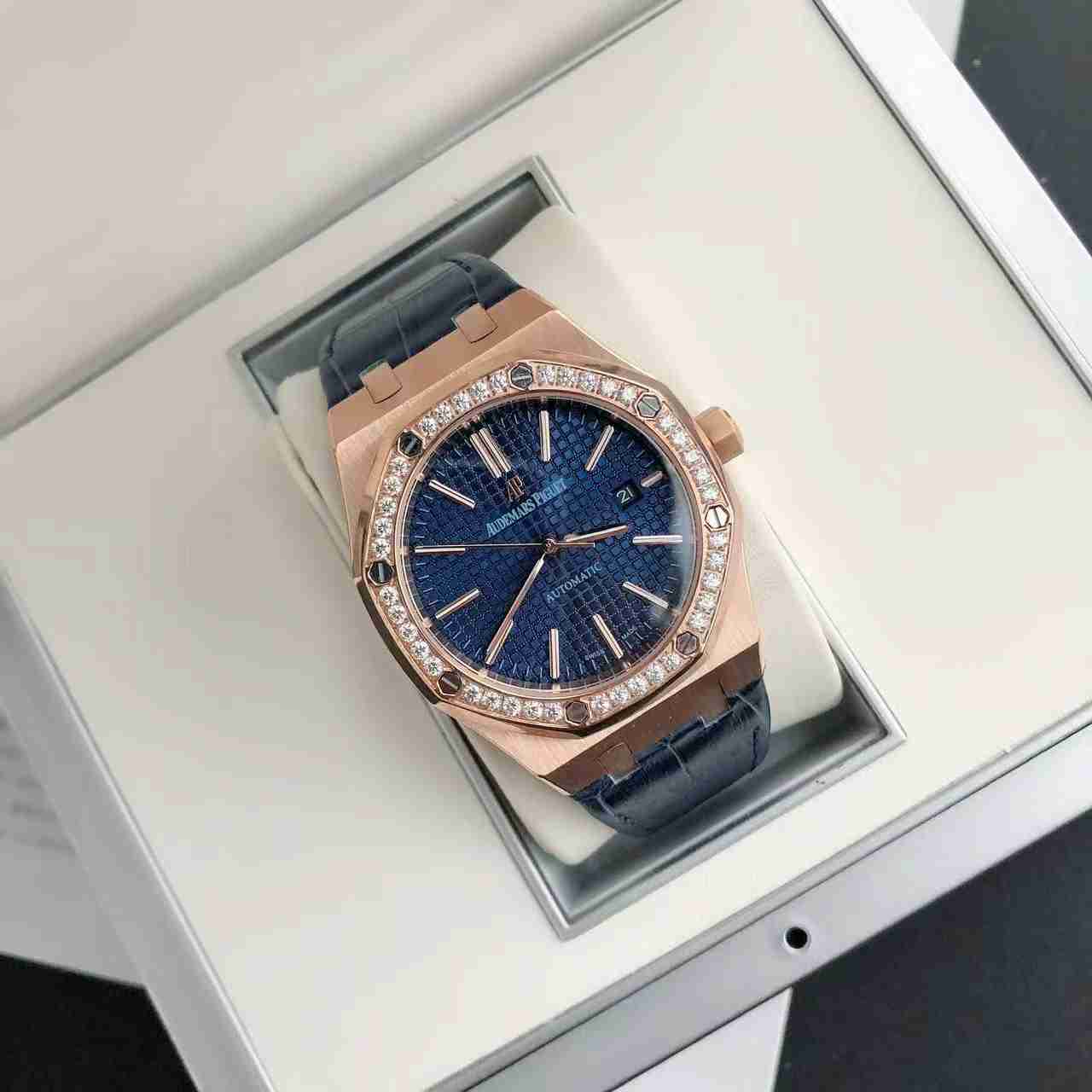 AUDEMARS   PIGUET Royal  Oak 41mm  AU0266
