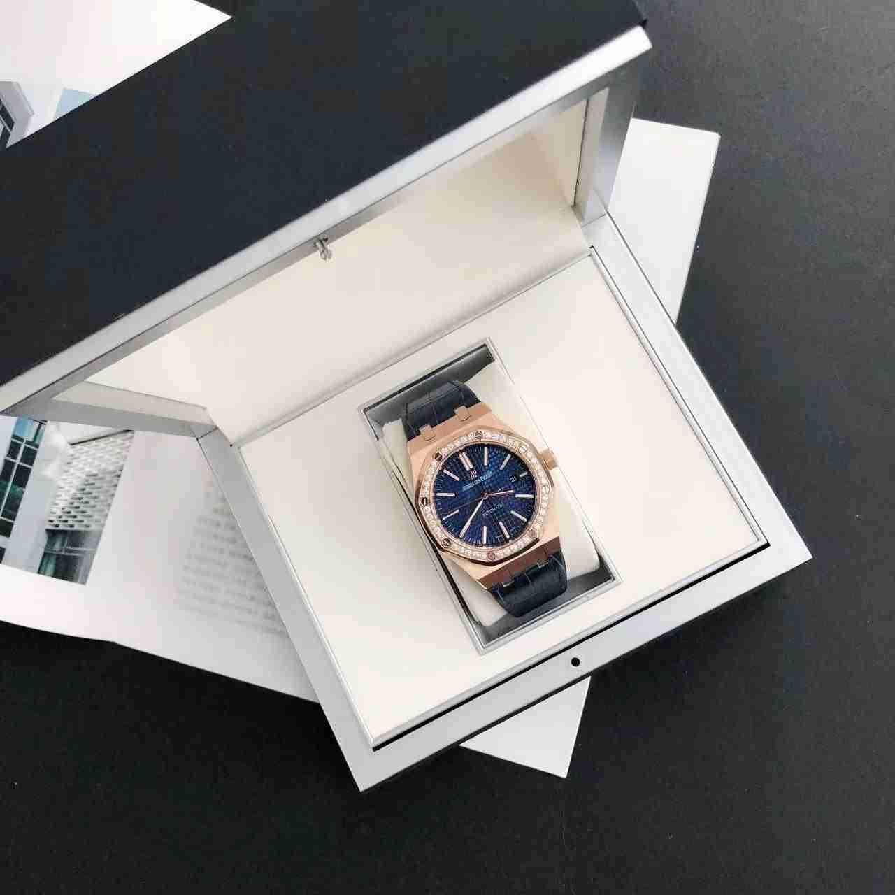 AUDEMARS   PIGUET Royal  Oak 41mm  AU0266